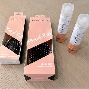 FOXYBAE Bundle: Paddle Brush, Detangling Brush, & 2x Dirty Gal Dry Shampoo 🫧